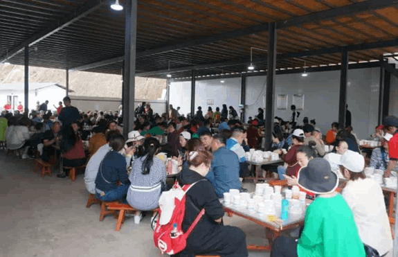 926780DEC7D705A719366FE9140441DC